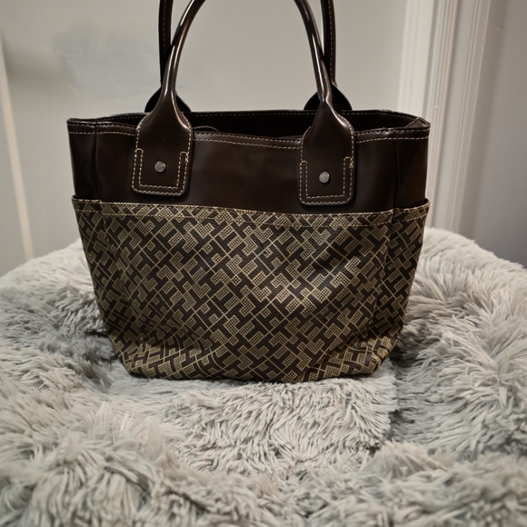 Tommy Hilfiger handbag - Picture 6 of 6